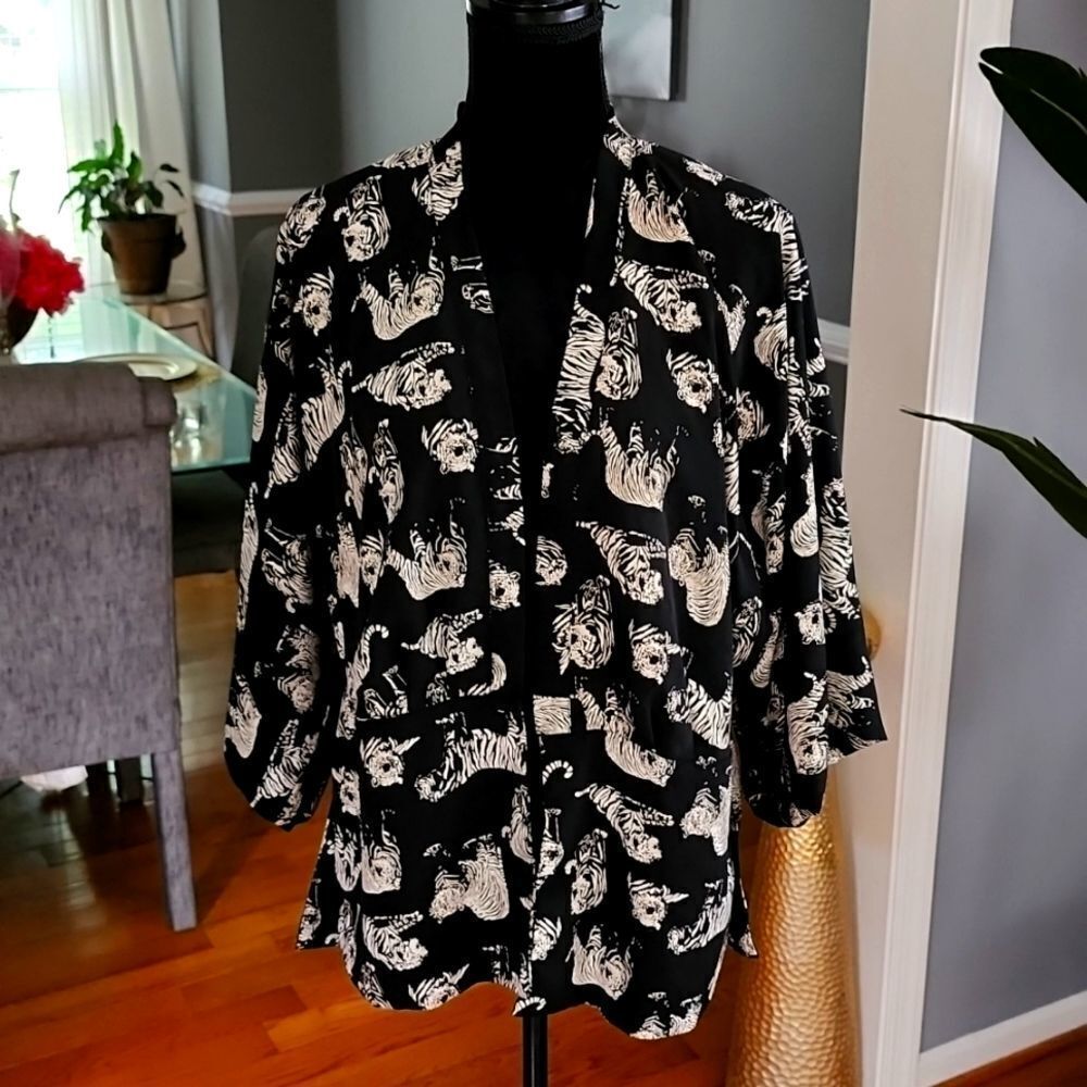 Forever 21 tiger print kimono sz m